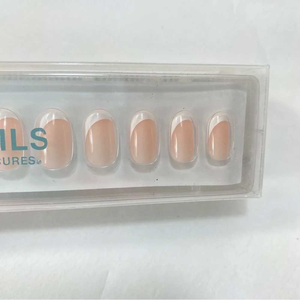 Static Nails Reusable Pop on Manicure Curved French Round NWT